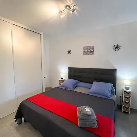 Ferienhaus Superbe T3 A 10 Mn De La *